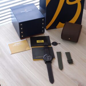 Breitling Avenger 44mm Titanio 5A Replica Orologio